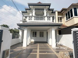 Balinese Home Gather Bbq One Utama Citta Mall - Petaling Jaya - 0