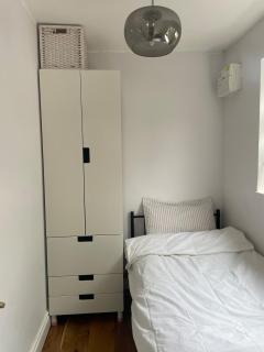 cosy london flat by tube station - - 1