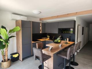 Apartments "CALMA" with Private Pool - Suitable for Groups of People - Novalja - 8