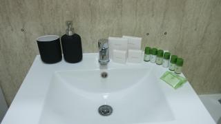 Stylish 4 Bd Ft LDN Parking - Londra - 3
