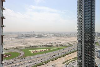 2BR Oasis in Damac Towers by Livbnb - Dubai - 3