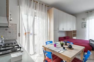Nice Studio By San Giacomo Park - 3