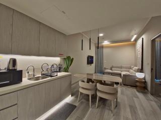 Concept 7 Chic New Apartment with Balcony & Amenities Managed by SunnyHomes - 6