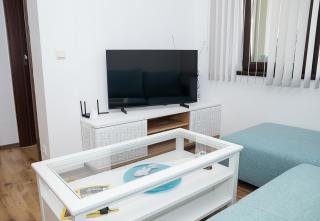 Cozy Seaside Escape - Stylish 1-Bedroom Apartment in Central Balchik by Flat Mаnager - Balchik - 1