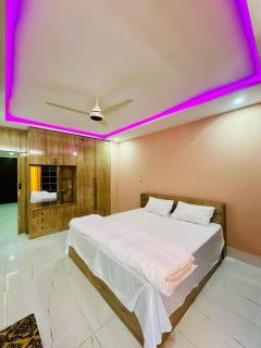 Stunning One bed Apartment - Islamabad - 2