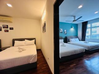 Shamrock Bay Haven 5BR Homestay for 22pax at B Ferringghi - 2