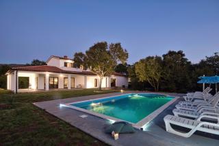 Villa Klara, beautiful and secluded villa close to the beach - Ubasico - 9