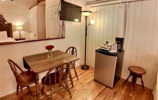 Brownstone Innkeeper Iconic Location Walk to Dwntn - Eureka Springs - 4