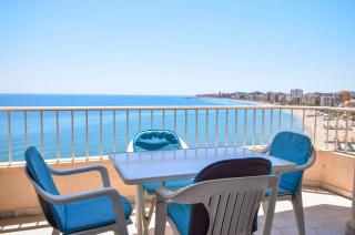 Ref 257 Apartamento en primera línea de playa con impresionantes vistas al Mediterráneo - Fuengirola - 0