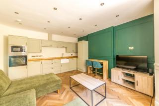 Luxury Victorian Apartment by Prescott Apartments - Bristol - 6
