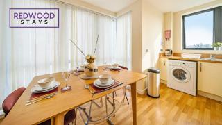 Premium Serviced Apartment in Basingstoke Town Centre By Redwood Stays - 3