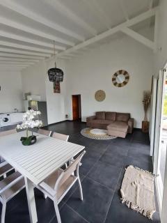Villa moderne avec piscine à Sainte-Rose, 160 m² - Sainte-Rose - 5