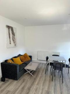 Deluxe 2-Bedroom apartment in the heart of Chelmsford - Chelmsford - 0