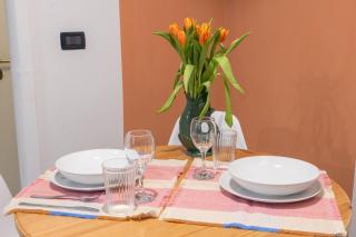 GuestHost - Modern Apartment near the Central Station! - 3