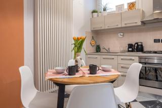 GuestHost - Modern Apartment near the Central Station! - 4