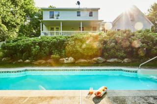 Beautifully Designed 4BR Home Heated Pool HotTub - Valatie - 0