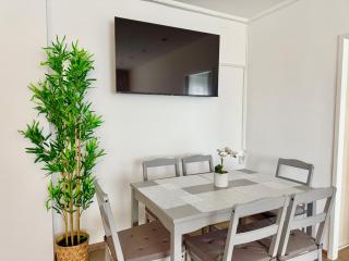 Cosy Apartment Near Airport & Train - Schwechat - 9