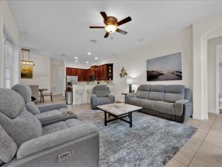 Peaceful 5Br With Private Pool Hot Tub-Disney - 7