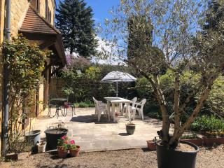 Ash Fountain Gardens - 0