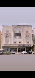A luxurious unit with clever access and a distinctive location - Al ‘Awālī - 5