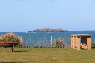 ON THE BEACH holiday home - St Merryn - 0
