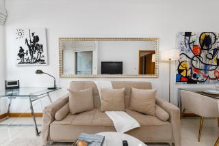 Iris Blue, Dubai Marina - Mint Stay - 3