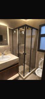 Luxurious Studio overlooking a lake in Privado Madinaty - New cairo - 5