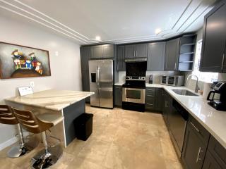 Almeria House - West Palm Beach - 9