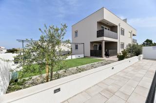 CROWONDER Holiday House Helora with Swimming Pool - CROWONDER LUXURY RENT - Zaton - 0