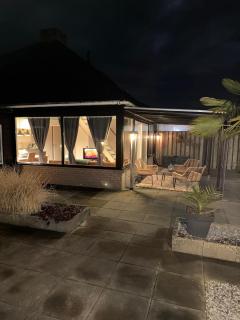 Ferienhaus in Stavenisse mit Garten, Whirlpool und gemeinsamem Pool - Stavenisse - 0