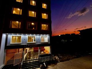 Ravi Lodge & Cafe - Padrauna - 0