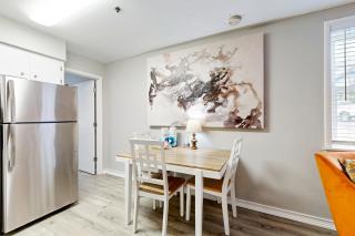 Midtown Apartment - 4