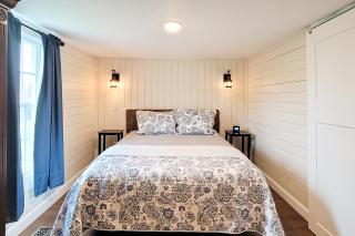 Kyker Cottage - 1