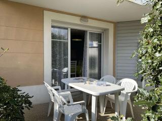 Appartement moderne 2P, 4 couchages, terrasse, proche plage et centre, parking, St Gilles Croix de Vie - FR-1-224-217 - Saint-Gilles-Croix-de-Vie - 0