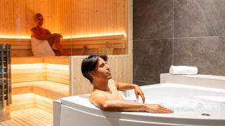 Veluwe Villa met Binnenzwembad & Wellness XL | 24 personen | Rolstoeltoegankelijk - Wekerom - 2