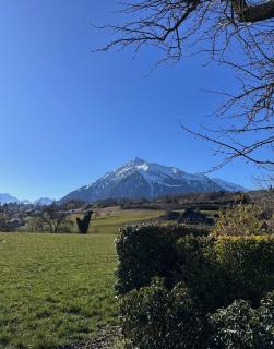 Stilvoll, am Thuner See, nähe Interlaken, Familienfreundlich mit Garten, WIFI - Einigen - 8