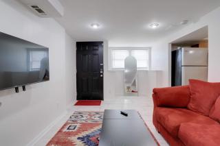 Sojourn 1 BR Garden Level Home Sleeps 2 - 7