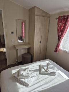 Valley Retreat - 4 bedrooms with decking sleeps 10 - Westfield - 6