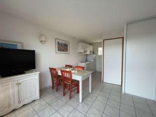 Maison Duplex avec Piscines à Salavas - 6 Personnes, Animaux Admis, Parking, Terrasse et WiFi - FR-1-382-136 - Salavas - 9