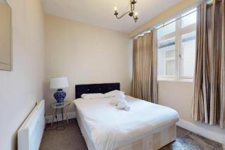Inviting 2BR Flat Near Museums & Hyde Park - Londra - 6