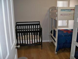 Lovely Vacation Home with 3 bedrooms! - 8