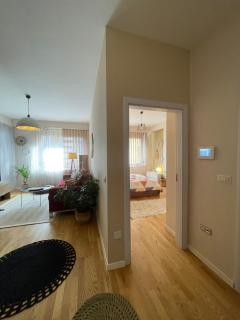 Prishtina City Apartment - 6