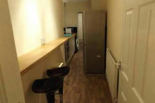 Spacious Room in Stoke - Stoke on Trent - 6