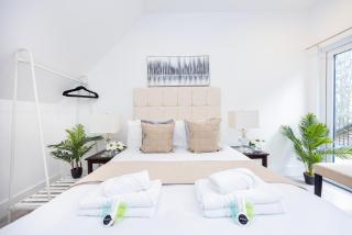 Block of Apartments In Croydon ,Long Stays , Weekly & Monthly Offers , Contractors , Relocations , Leisure & Family Stays - Croydon - 1