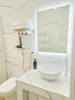 Borghese Affittacamere suite inalpi arena - 5