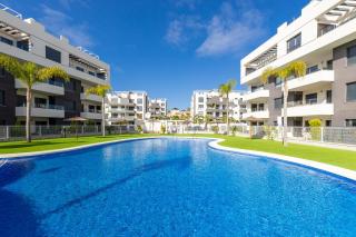 Lotus - Contemporary Apartment with Pool & Private Balcony - 1