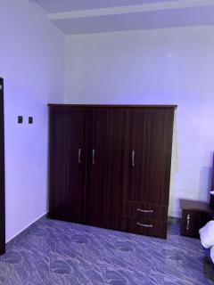 Luxury short-let apartment - - 4