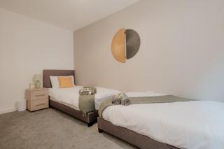 Riya Apartments - Modern & Spacious 6 bed 3 Bath House - Gateshead - 6
