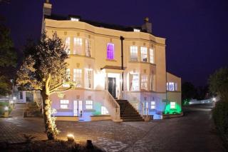 Exceptional Two-Bedroom Accommodation in Central Whitby with Parking and Stunning Views - Whitby - 6