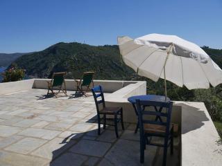 Gorgeous House Exclusive Location - Centro histórico de Alónnisos - 8